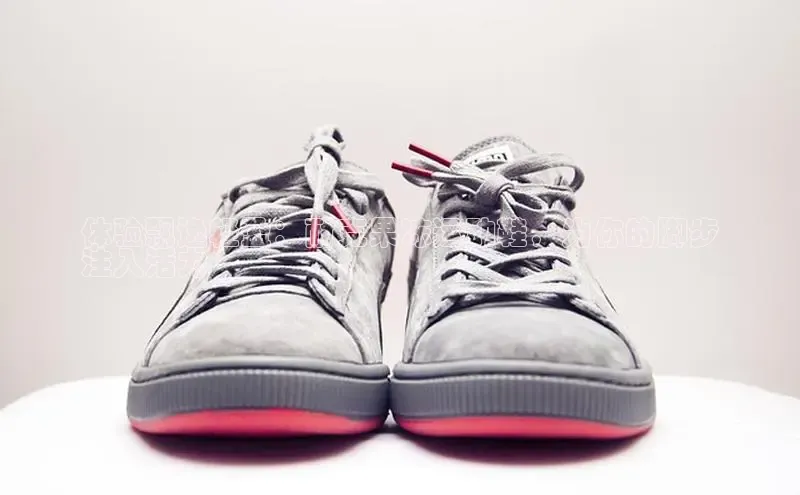 Bsports网页版登录入口彩讯股份体验飘逸轻盈：耐克果冻运动鞋，为你的脚步
注入活力